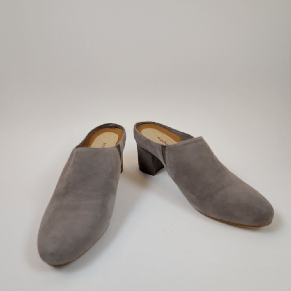 Walking Cradles Greer Suede Chunky Heels Mule Slip-On Taupe Gray Size 6.5W